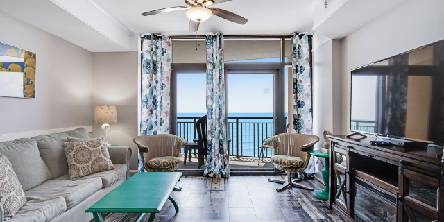 Oceanfront One Bedroom King Suite